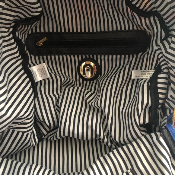 Jungle Print Backpack - Picture 9 of 10